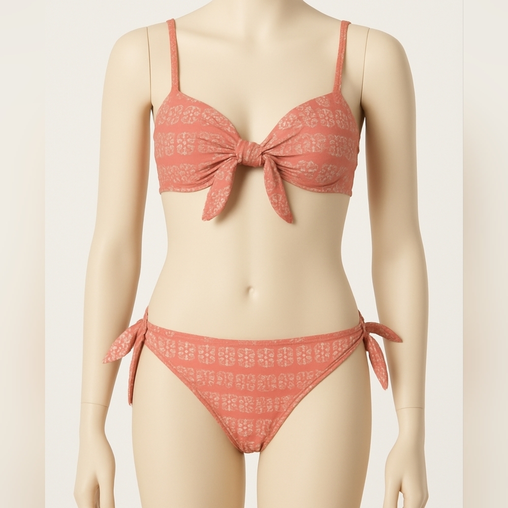 Robin Piccone Isla Underwire Bikini Top And Bottom Sz L NWOT